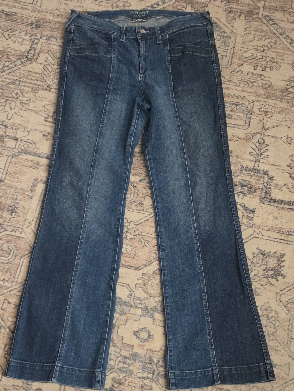 Ariat Womens Size 33R Blue High Rise Jeans